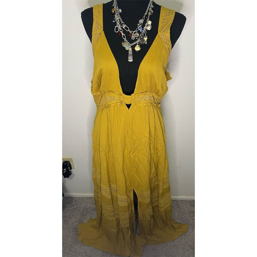 NWT Free People Hadlee Maxi Dress Size Large $128 SOLD OUT - Picture 3 of 9